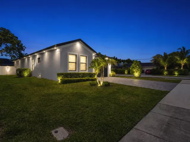 Продажа дома по адресу 601 SW 3rd Street - фото 9019600