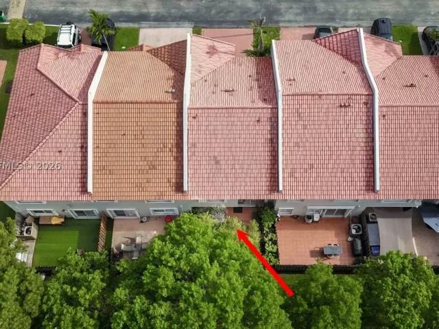 Продажа дома по адресу 11468 NW 50th Ter - фото 8964286