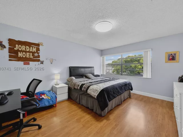Продажа дома по адресу 6912 SW 110th Ave - фото 7765904