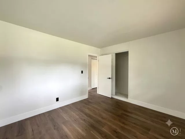 Продажа дома по адресу 2513 NW 8th Avenue - фото 8920334