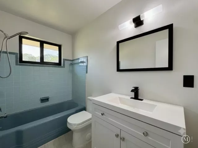 Продажа дома по адресу 2513 NW 8th Avenue - фото 8920337