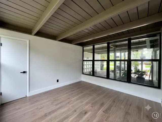 Продажа дома по адресу 2513 NW 8th Avenue - фото 8920329
