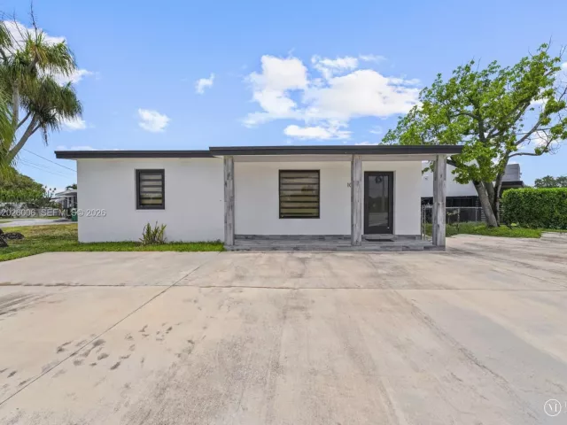 Продажа дома по адресу 10700 SW 46th St - фото 7717743