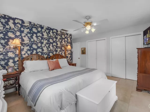 Продажа дома по адресу 10421 SW 107th St - фото 8892047