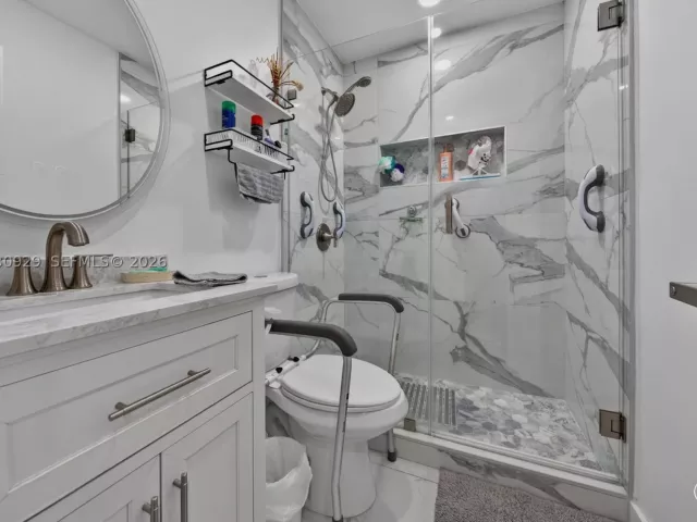 Продажа дома по адресу 14315 SW 101st St - фото 7798303