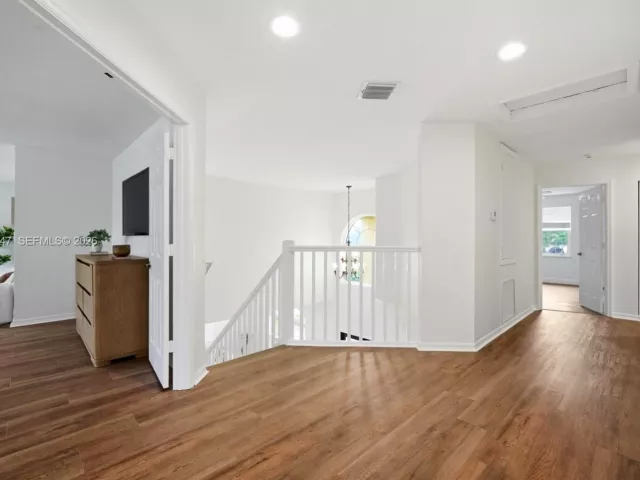 Продажа дома по адресу 13845 NW 14th St - фото 7715342