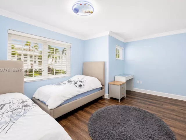 Продажа дома по адресу 2558 NE 206th Ter - фото 8886888