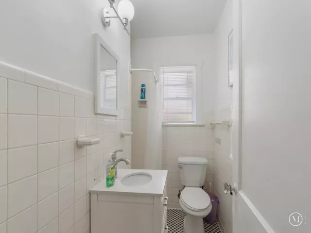 Продажа дома по адресу 333 Marlborough Road - фото 8879274