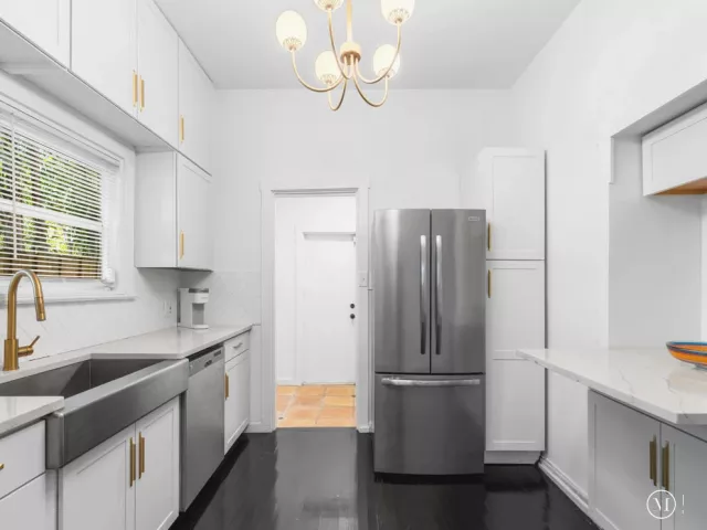 Продажа дома по адресу 333 Marlborough Road - фото 8879277