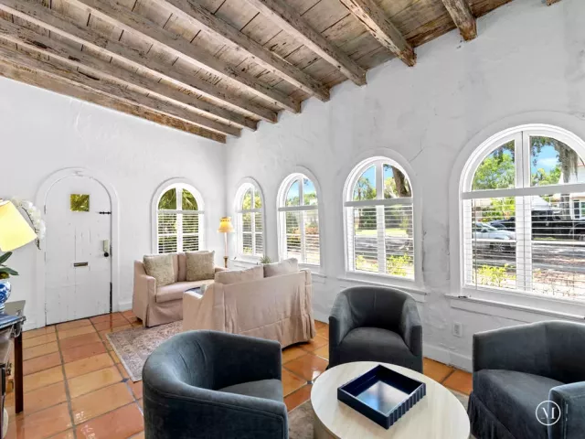 Продажа дома по адресу 333 Marlborough Road - фото 8879269