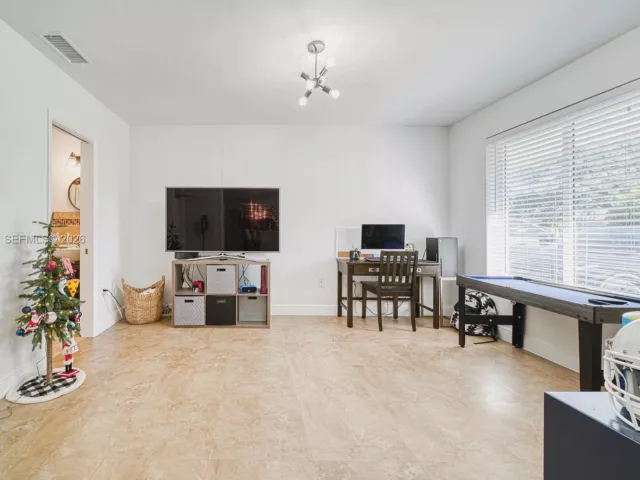 Продажа дома по адресу 10600 SW 80th Ct - фото 7717965
