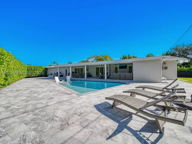 Продажа дома по адресу 10600 SW 80th Ct - фото 9307942
