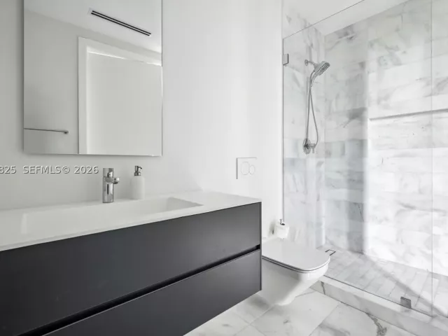 Продажа дома по адресу 420 N Hibiscus Dr - фото 9075322