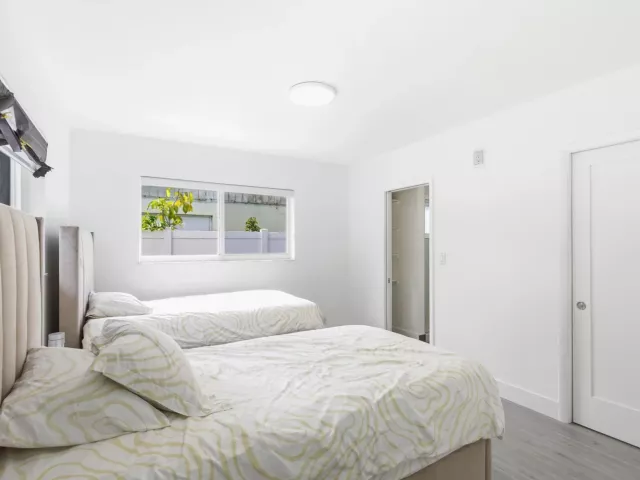 Продажа дома по адресу 6444 Oak Street - фото 9233189