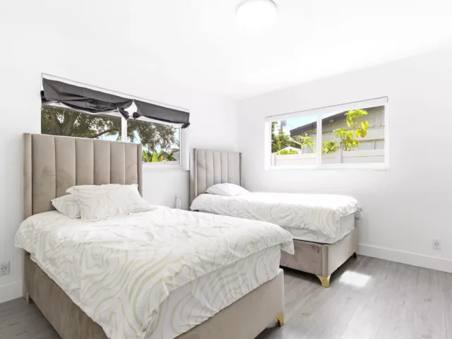 Продажа дома по адресу 6444 Oak Street - фото 9233191