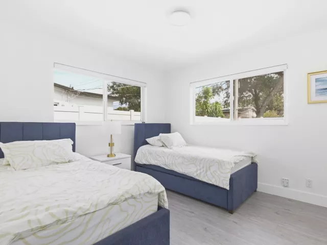 Продажа дома по адресу 6444 Oak Street - фото 9233195
