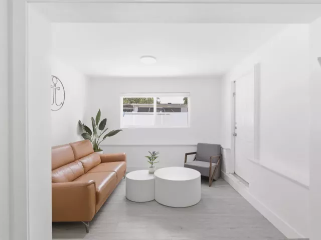Продажа дома по адресу 6444 Oak Street - фото 9233206