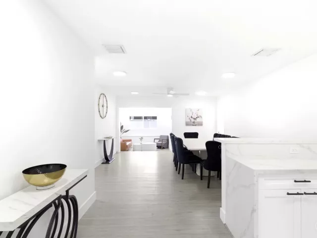 Продажа дома по адресу 6444 Oak Street - фото 9233163