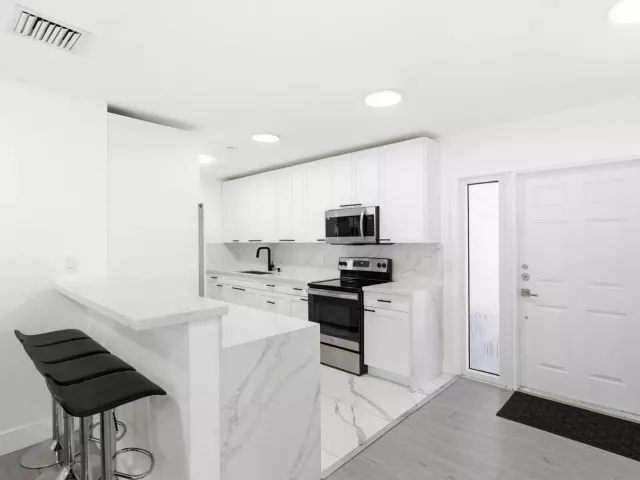 Продажа дома по адресу 6444 Oak Street - фото 9233168