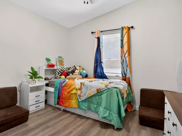 Продажа дома по адресу 700 NW 17th Terrace - фото 8889986