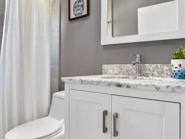 Продажа дома по адресу 700 NW 17th Terrace - фото 8889989