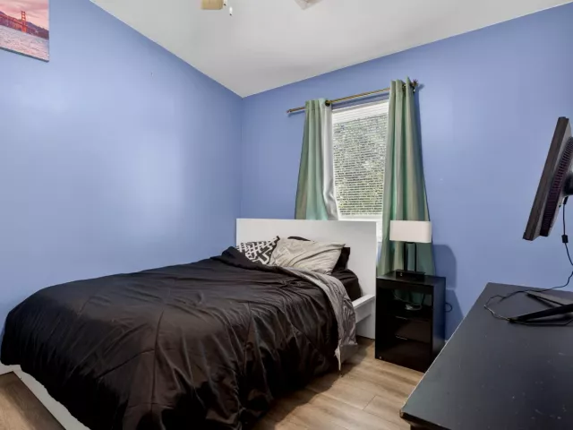 Продажа дома по адресу 700 NW 17th Terrace - фото 8889990