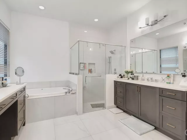 Продажа дома по адресу 8080 Laurel Falls Drive - фото 9250252