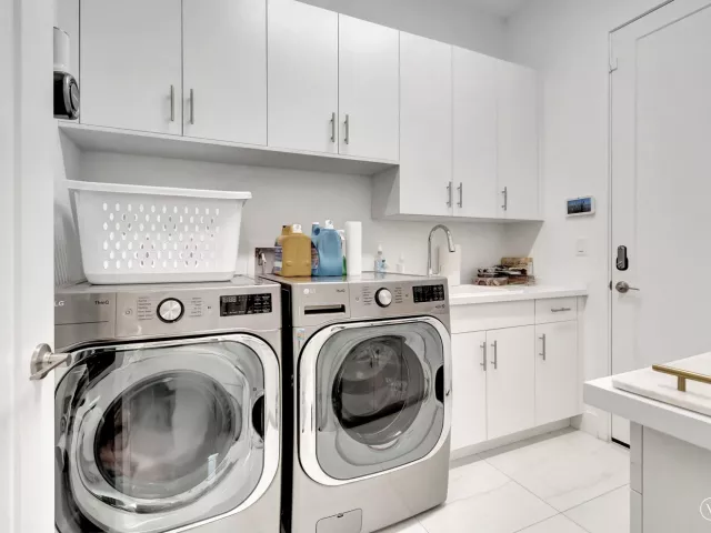 Продажа дома по адресу 8080 Laurel Falls Drive - фото 9250255
