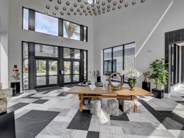 Продажа дома по адресу 8080 Laurel Falls Drive - фото 9250289