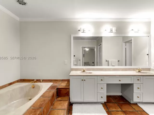 Продажа дома по адресу 7603 SW 91st Ave - фото 9287914