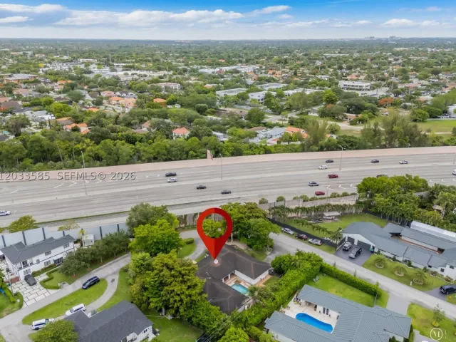 Продажа дома по адресу 7603 SW 91st Ave - фото 9287939