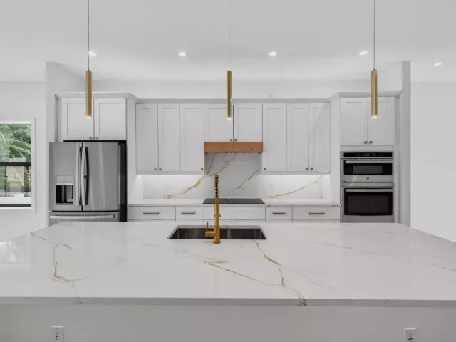 Продажа дома по адресу 507 SW 11th Street - фото 8920312