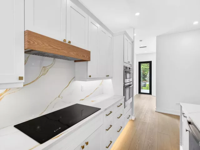 Продажа дома по адресу 507 SW 11th Street - фото 8920319