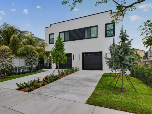 Продажа дома по адресу 507 SW 11th Street - фото 8920303