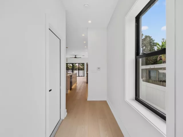 Продажа дома по адресу 507 SW 11th Street - фото 8920308