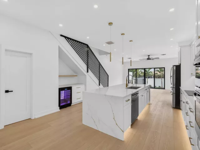 Продажа дома по адресу 507 SW 11th Street - фото 8920309