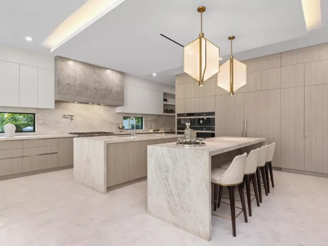 Продажа дома по адресу 217 Thatch Palm Drive - фото 8920547