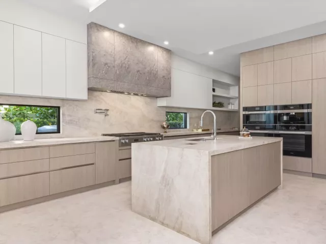 Продажа дома по адресу 217 Thatch Palm Drive - фото 8920548