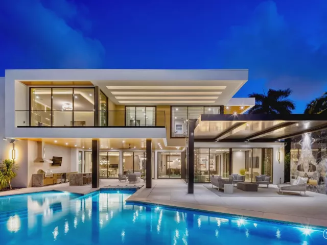 Продажа дома по адресу 217 Thatch Palm Drive - фото 8920531