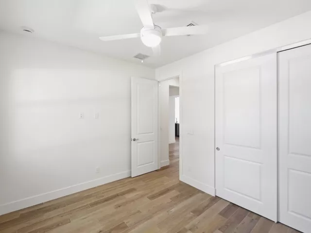 Продажа дома по адресу 316 SW 4th Avenue - фото 9381127