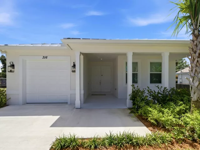 Продажа дома по адресу 316 SW 4th Avenue - фото 9381107