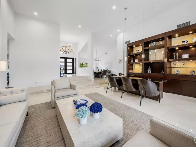 Продажа дома по адресу 4976 Bocaire Boulevard - фото 9039289