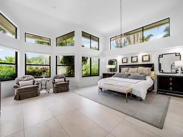 Продажа дома по адресу 4976 Bocaire Boulevard - фото 9039302