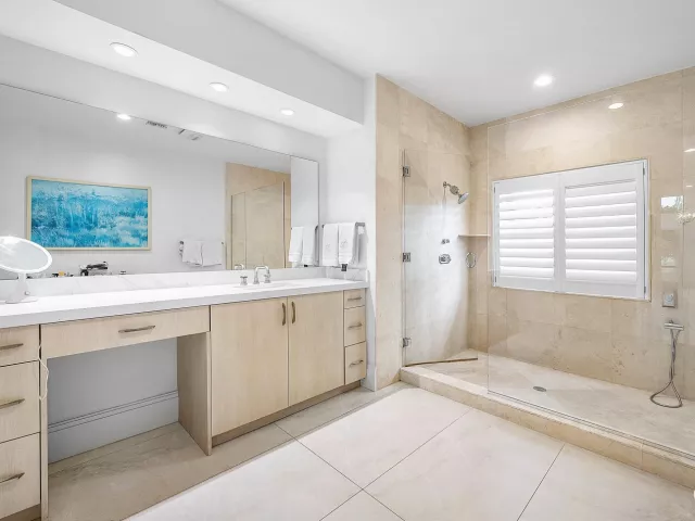 Продажа дома по адресу 4976 Bocaire Boulevard - фото 9039305