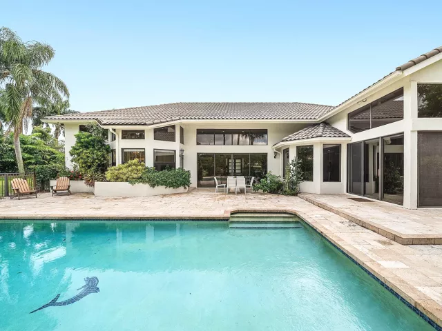 Продажа дома по адресу 4976 Bocaire Boulevard - фото 9039317