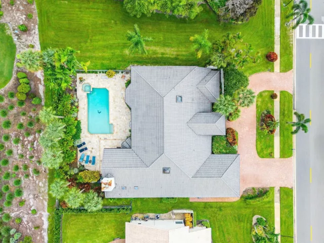 Продажа дома по адресу 4976 Bocaire Boulevard - фото 9039322