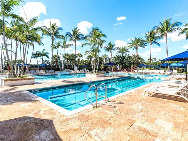 Продажа дома по адресу 4976 Bocaire Boulevard - фото 9039334