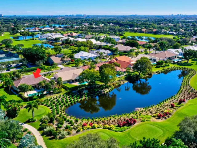 Продажа дома по адресу 4976 Bocaire Boulevard - фото 9039284