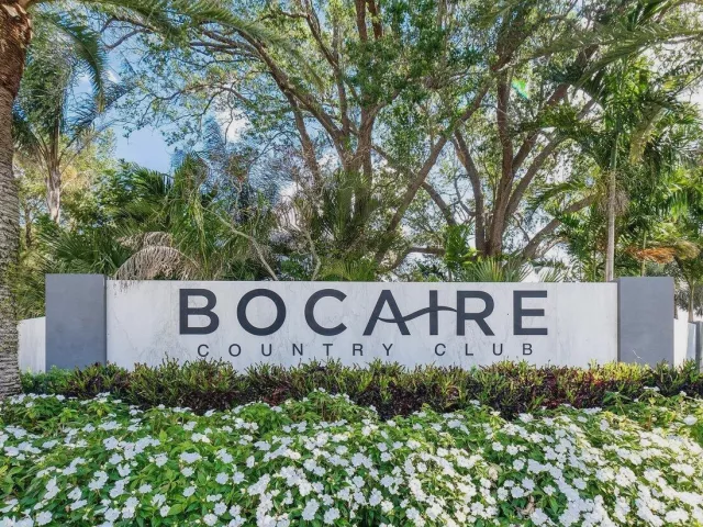 Продажа дома по адресу 4976 Bocaire Boulevard - фото 9039339