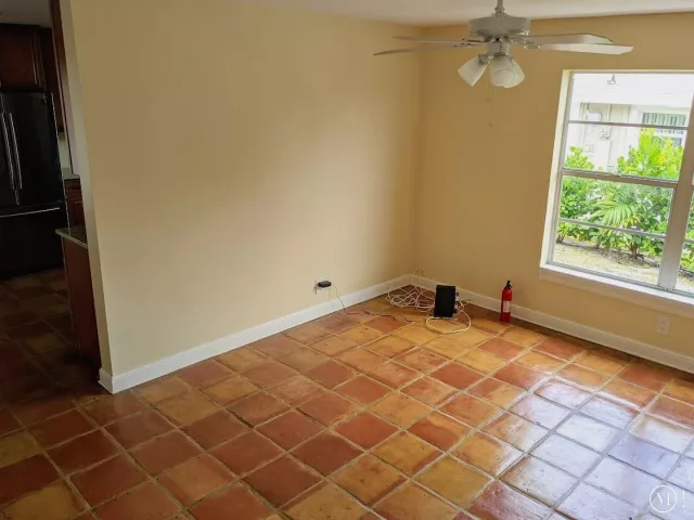 Продажа дома по адресу 299 NW 12th Street - фото 8897483